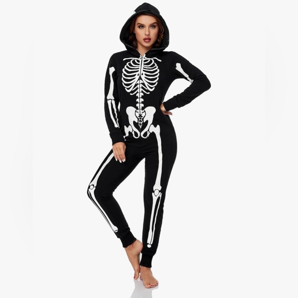 OS skeleton onesie, w/ pockets & glow in the dark bones